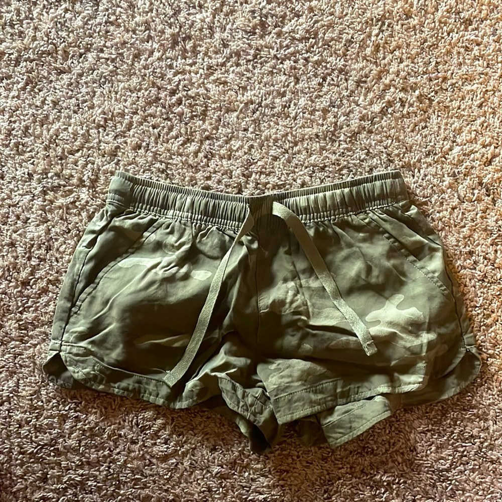 Low rise Soft Shortie SO xs Camo Shorts